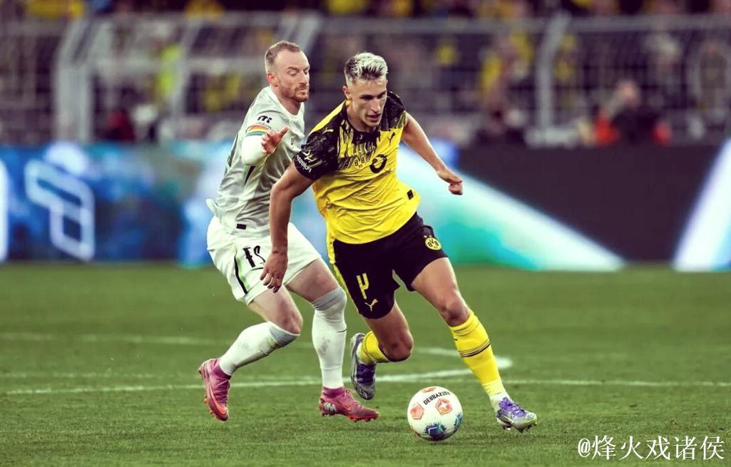 德媒：多特恐采取强硬态度，施洛特贝克期待豪门召唤